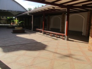 corredor Escuela El Salvador